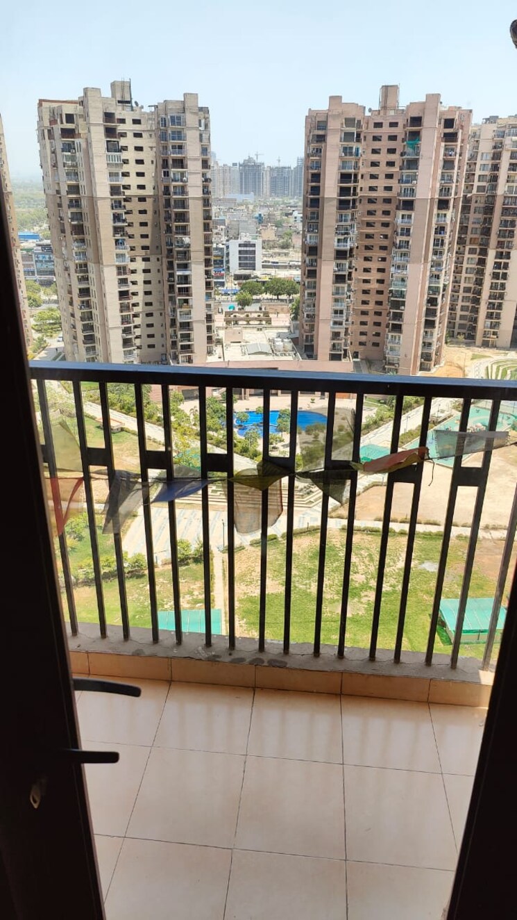 Balcony, logix-blossom-county 4 Bedroom 1875 Sq.Ft. Apartment In Sector 137 Noida 9192058