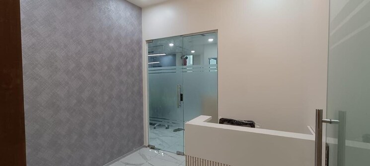 Room, marathon-futurex Commercial Office Space 1270 Sq.Ft. In Lower Parel Mumbai 9192046