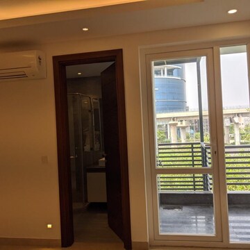 Building Lobby in 4 BHK Builder Floor at Dlf Phase ii – for Rent