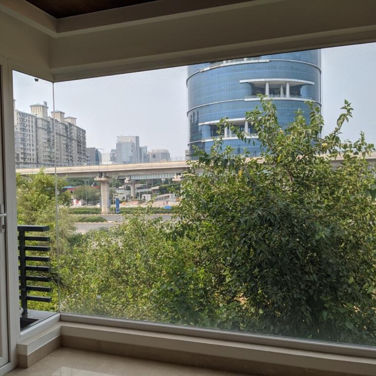 Garden, dlf phase ii 4 Bedroom 300 Sq.Yd. Builder Floor In Dlf Phase ii Gurgaon 9192072