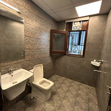 Living Room in 2 BHK Builder Floor at Ansal Plaza Sector-23, Carterpuri Village – for Rent