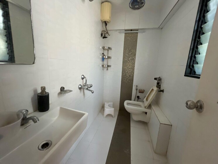 Bathroom, sky-anchorage 3 Bedroom 1360 Sq.Ft. Apartment In Versova Mumbai 9192098