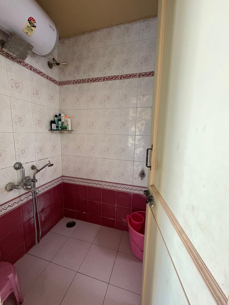 Bathroom, saurabh-garden-chs 2 Bedroom 1000 Sq.Ft. Apartment In Anand Nagar Pune 9192103