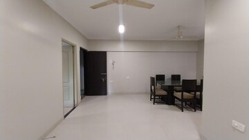 Room in 3 BHK Apartment at Poseidon Apartment, Andheri West – for Rent