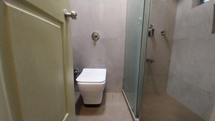 Bathroom, poseidon-apartment 3 Bedroom 1200 Sq.Ft. Apartment In Andheri West Mumbai 9192106