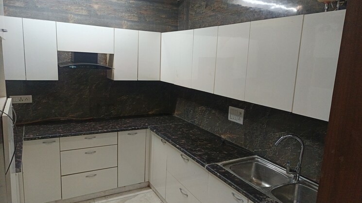 Kitchen, patel nagar 3 Bedroom 1800 Sq.Ft. Builder Floor In Patel Nagar Delhi 9192123
