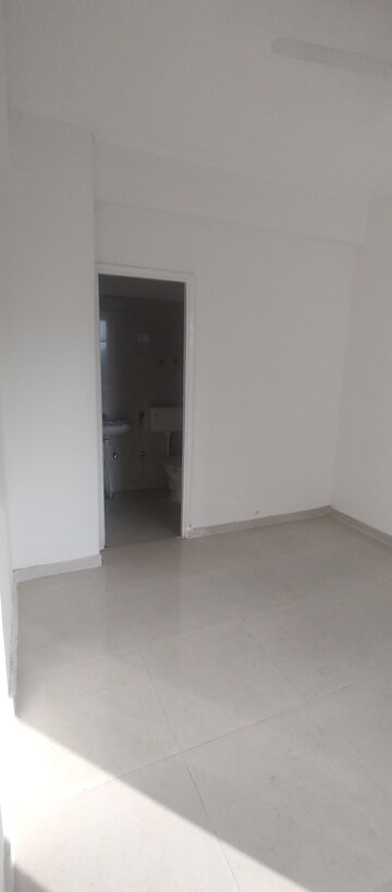 Room in 2 BHK Apartment at Sector 37d – for Rent