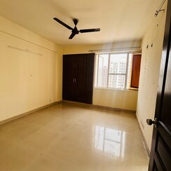 2 BHK + Pooja Room Apartment For Sale in Logix Blossom Greens