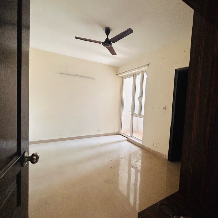 Bathroom, logix-blossom-greens 2 Bedroom 1040 Sq.Ft. Apartment In Sector 143 Noida 9192130