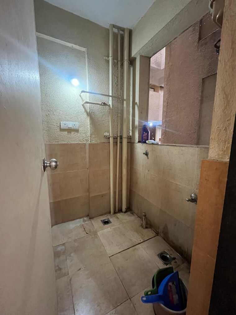 Bathroom, rachana-bella-casa 2 Bedroom 895 Sq.Ft. Apartment In Baner Pune 9192162