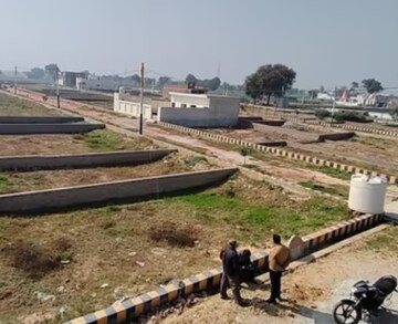  Plot – Exterior View View at Gosainganj - for Rent