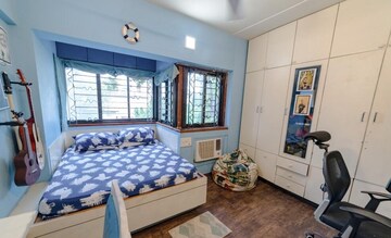 Bedroom in 3 BHK Apartment at Kabra Metro One, Andheri West – for Rent