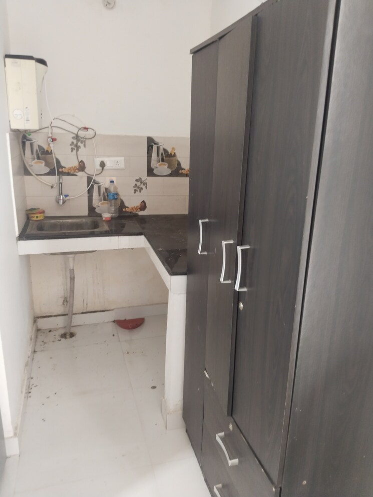Bathroom, gomti nagar 1 RK 500 Sq.Ft. Builder Floor In Gomti Nagar Lucknow 9192189