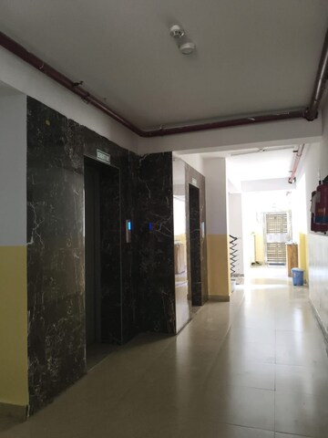 Building Lobby in 3 BHK Apartment at Spring Meadows, Tech Zone 4 Greater Noida – for Rent