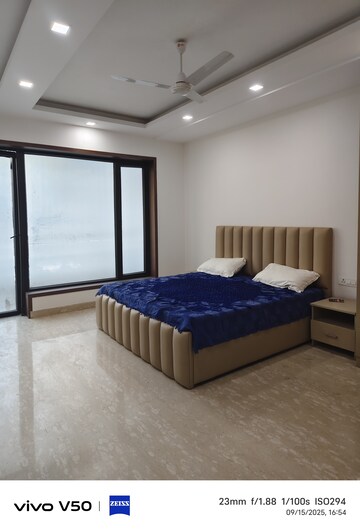 Bedroom in 4 BHK Builder Floor at South Extension ii – for Rent