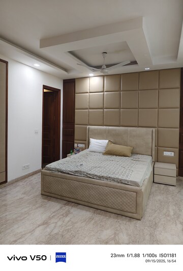 Bedroom in 4 BHK Builder Floor at South Extension ii – for Rent