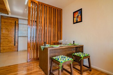 Bedroom in 4 BHK Builder Floor at Sector 7 – for Rent