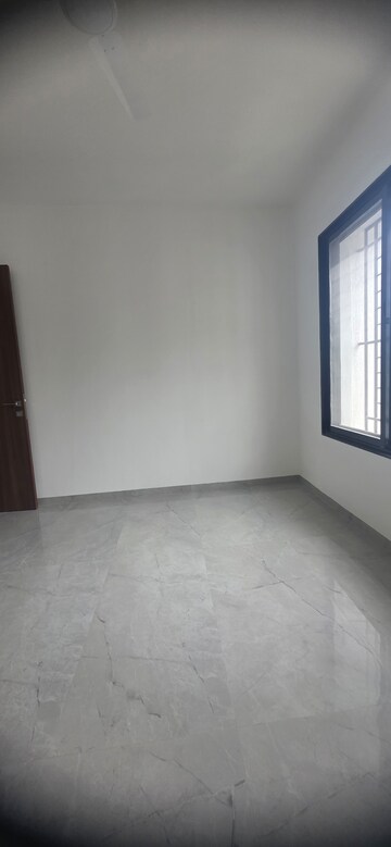 Furnished Amenities in 2.5 BHK Apartment at Unique Youtopia, Kharadi – for Rent