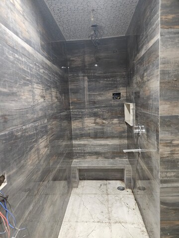 Washroom in 1.5 BHK Builder Floor at Shalimar Garden – for Sale