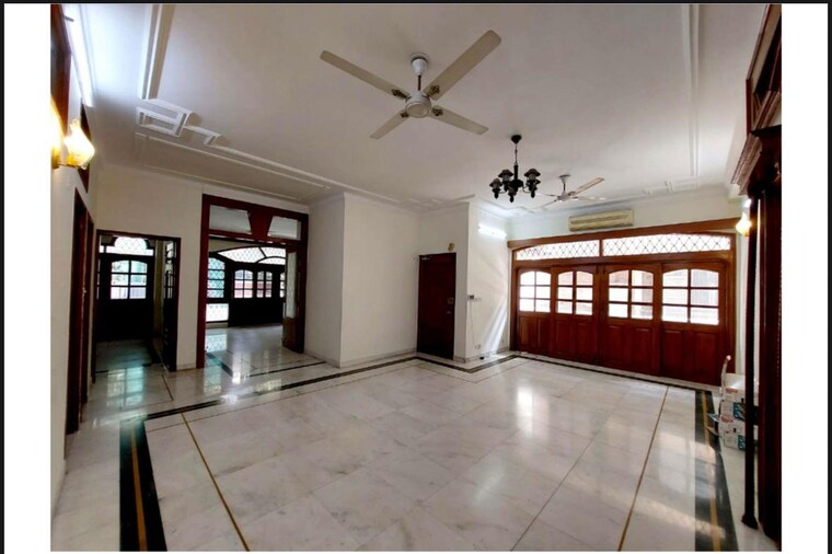 Living Room, green park extension 4 Bedroom 2600 Sq.Ft. Builder Floor In Green Park Extension Delhi 9192219