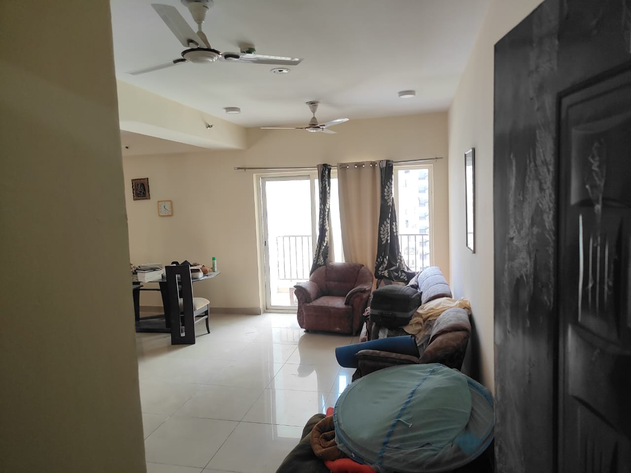 3 BHK + Servant Room Apartment For Rent in Panchsheel Greens II