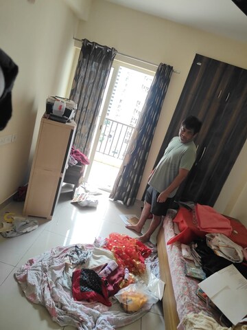 Furnished Amenities in 3 BHK Apartment at Panchsheel Greens II, Sector 16 Greater Noida – for Rent