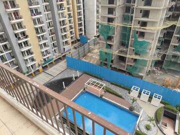 Swimming Pool in 3 BHK Apartment at Panchsheel Greens II, Sector 16 Greater Noida – for Rent