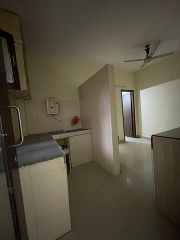 Room in 2 BHK Builder Floor at Amar Colony – for Rent