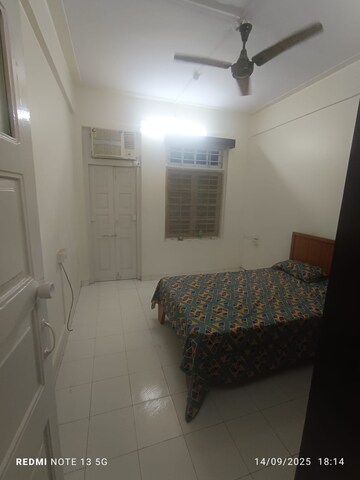 Bedroom in 1 BHK Apartment at Chembur – for Rent
