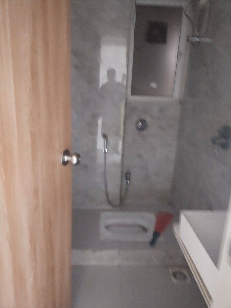 Bathroom, hirani-skyview-castle 2 Bedroom 673 Sq.Ft. Apartment In Kurla Mumbai 9192238