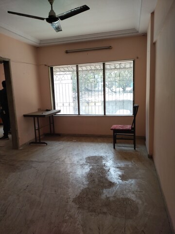 Room in 1 BHK Apartment at Kurla East – for Rent