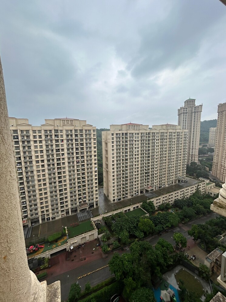 Exterior View, hiranandani-regent-hill 1 Bedroom 379 Sq.Ft. Apartment In Powai Mumbai 9192264