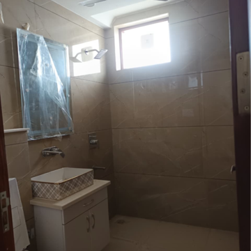 Bathroom in 4 BHK Builder Floor at Sector 21d – for Rent
