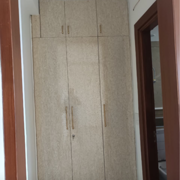 Building Lobby in 4 BHK Builder Floor at Sector 21d – for Rent