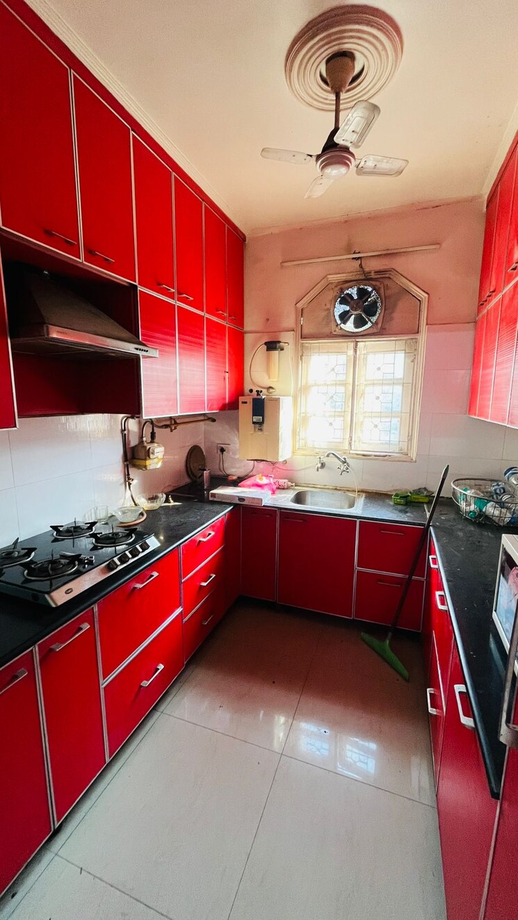 Kitchen, kalkaji 3 Bedroom 1800 Sq.Ft. Builder Floor In Kalkaji Delhi 9192284