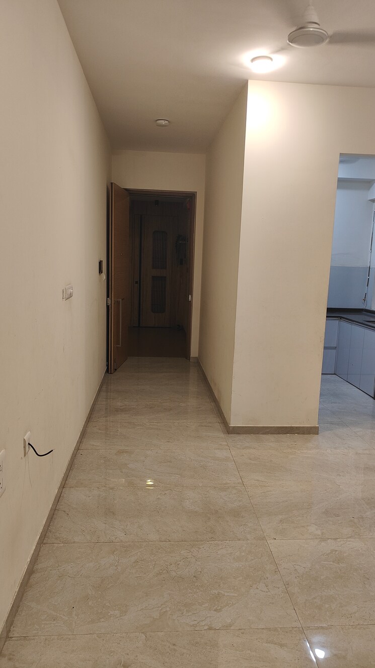 Room, tata-serein 2 Bedroom 1000 Sq.Ft. Apartment In Pokhran Road No Two Thane 9192283