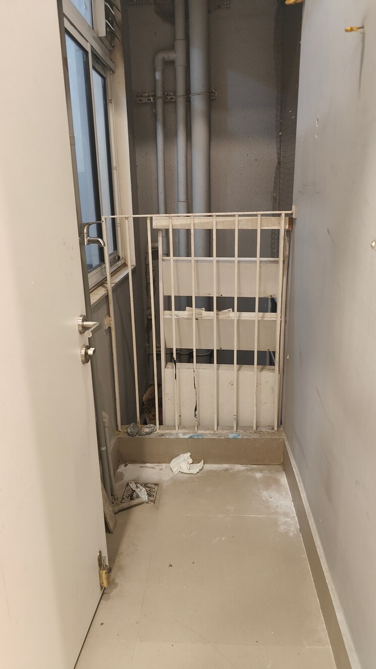 Balcony, tata-serein 2 Bedroom 1000 Sq.Ft. Apartment In Pokhran Road No Two Thane 9192283