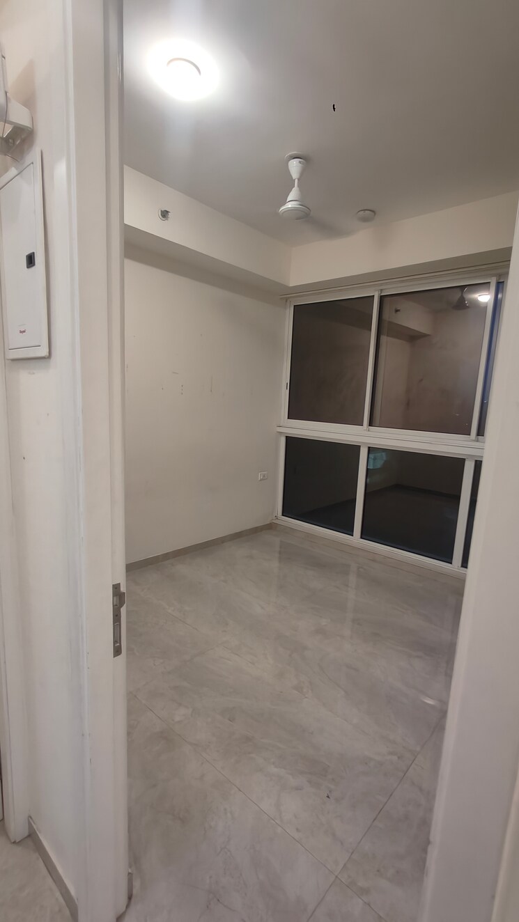 Bedroom, tata-serein 2 Bedroom 1000 Sq.Ft. Apartment In Pokhran Road No Two Thane 9192292