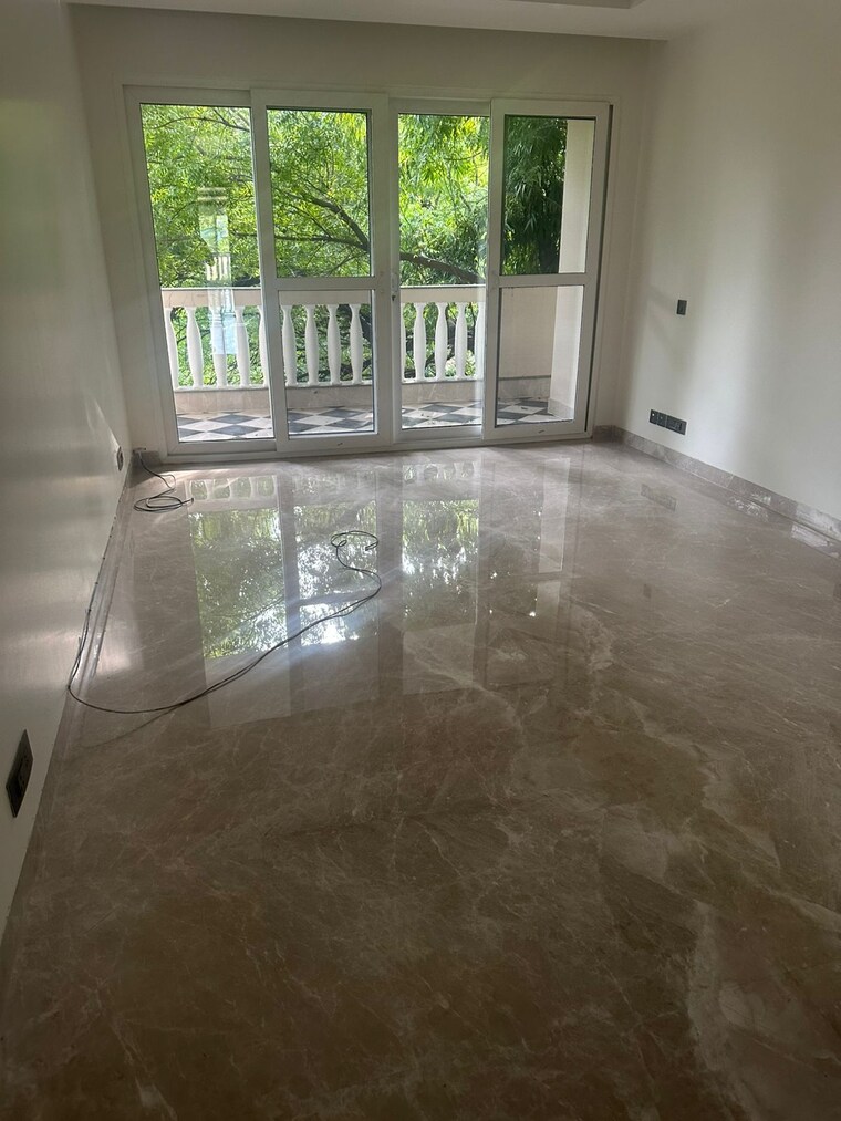 Room, west end colony 4 Bedroom 800 Sq.Yd. Builder Floor In West End Colony Delhi 9192312