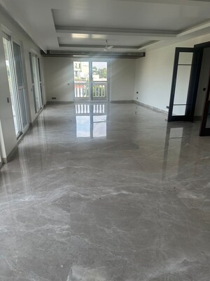 5 BHK Builder Floor For Sale in West End Colony