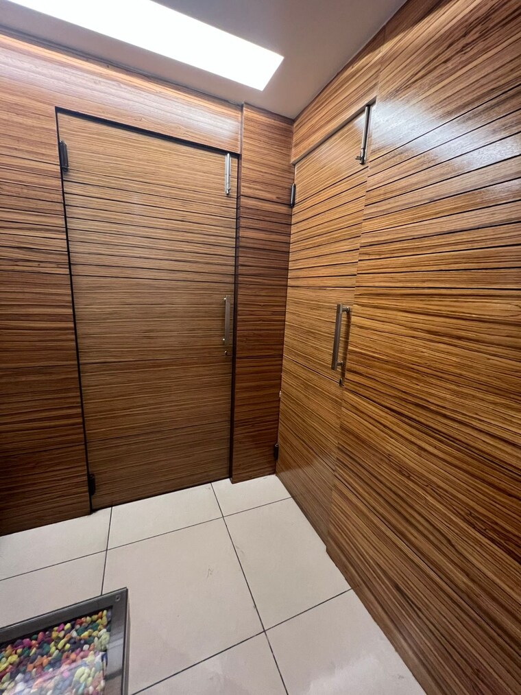 undefined, ludhiana chandigarh road Commercial Office Space 1300 Sq.Ft. In LudhianA Chandigarh Road Ludhiana 9192377