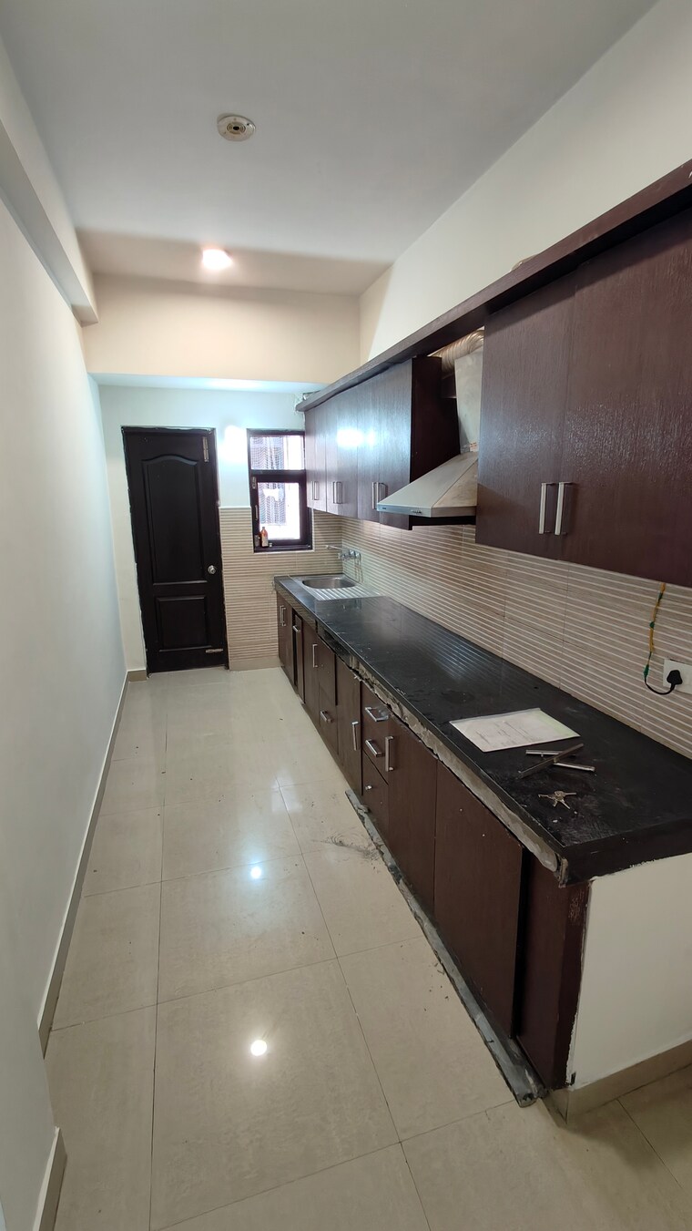 Kitchen, pakhowal road 3 Bedroom 1600 Sq.Ft. Apartment In Pakhowal Road Ludhiana 9192385