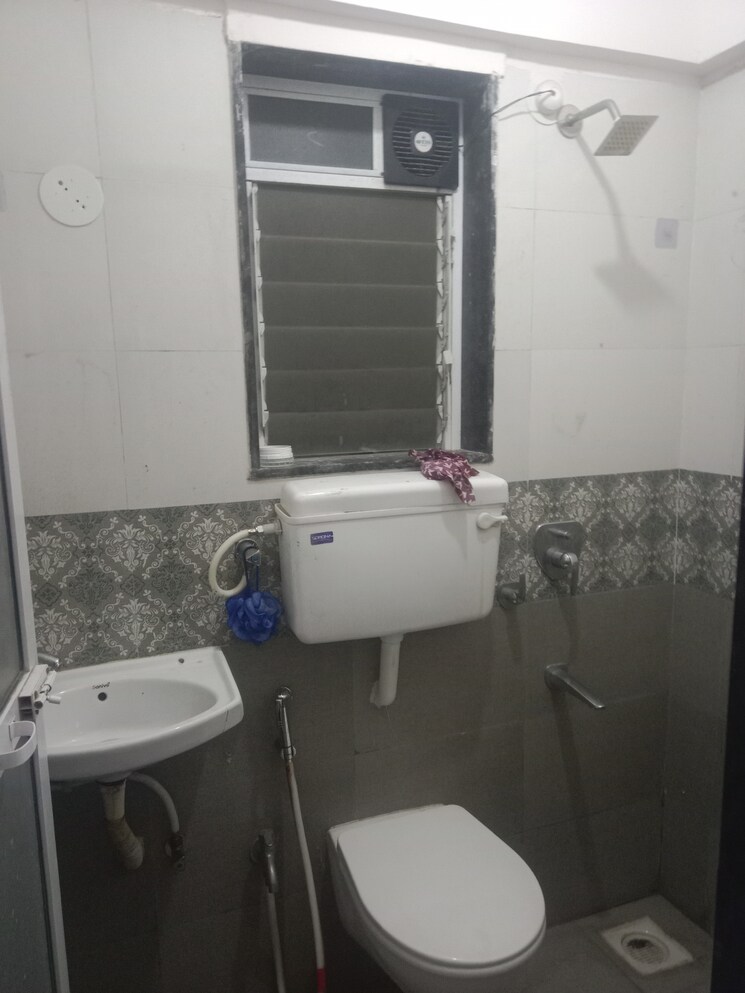 Bathroom, sainath-tower 2 Bedroom 500 Sq.Ft. Apartment In Bhandup West Mumbai 9192390