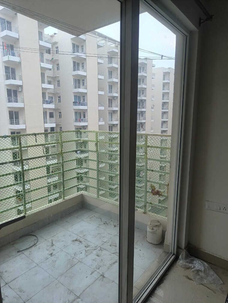 Balcony, chandigarh road 2 Bedroom 900 Sq.Ft. Apartment In Chandigarh Road Ludhiana 9192389