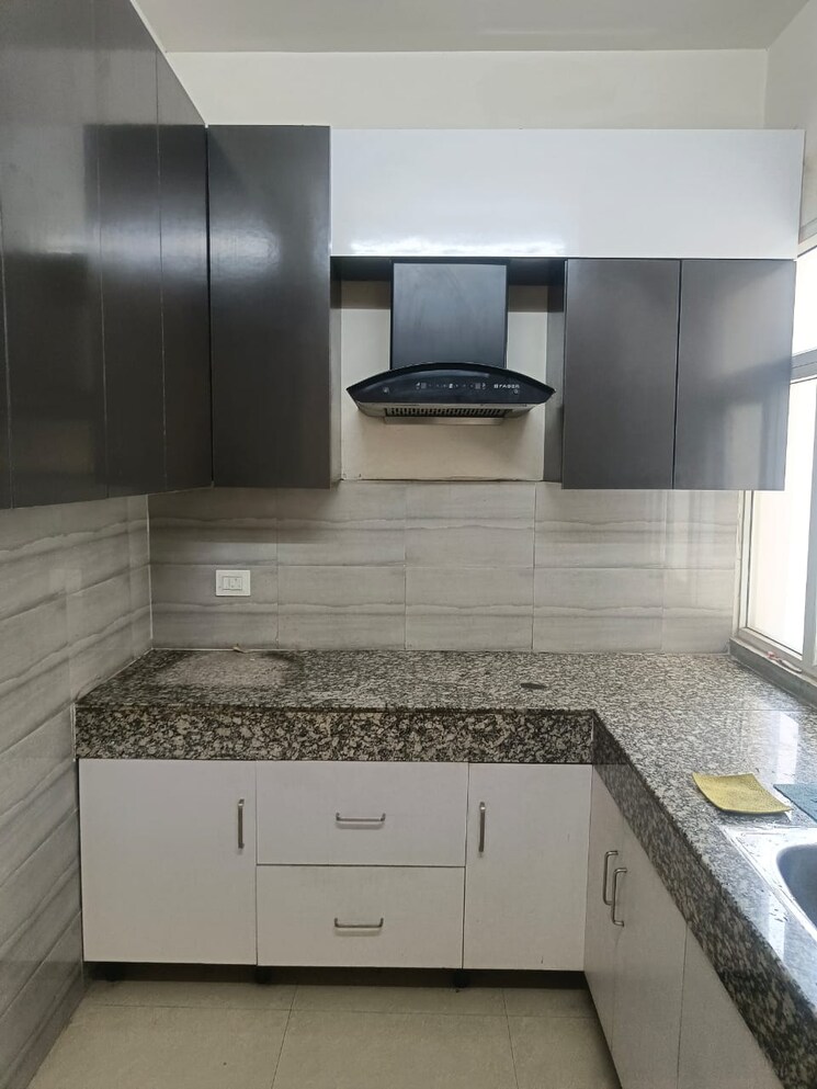 Kitchen, chandigarh road 2 Bedroom 900 Sq.Ft. Apartment In Chandigarh Road Ludhiana 9192389