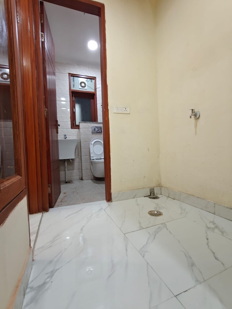 Bathroom, saket 1 RK 450 Sq.Ft. Builder Floor In Saket Delhi 9192393