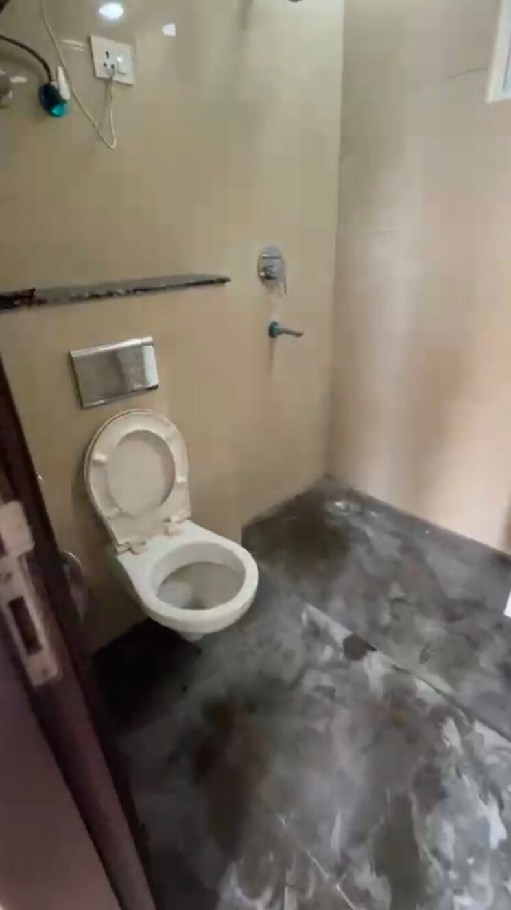 Bathroom, saket 3 Bedroom 1800 Sq.Ft. Builder Floor In Saket Delhi 9192394