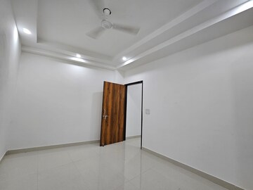 Room in 1 BHK Builder Floor at Saket – for Rent