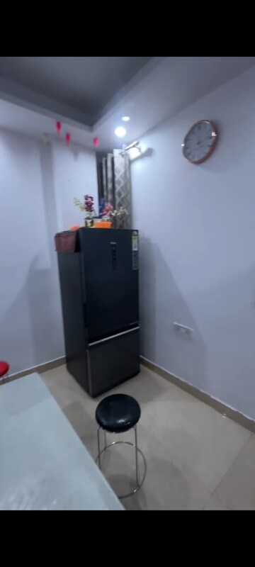Furnished Amenities in 2 BHK Builder Floor at Saket – for Rent