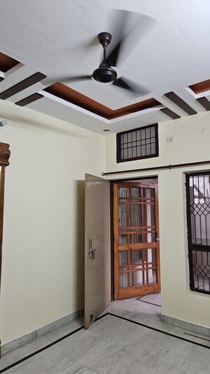 Building Lobby in 3 BHK Independent House at Sunrays House, Mahanagar – for Rent